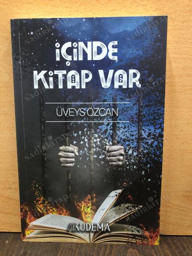 İçinde Kitap Var kapağı