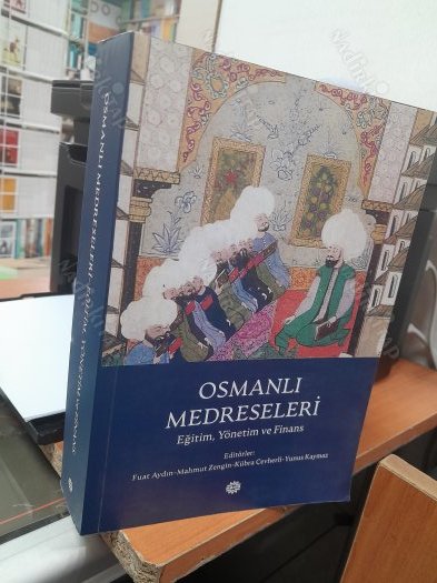 Osmanlı Medreseleri kapağı