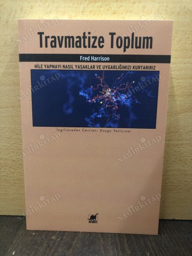 Travmatize Toplum kapağı
