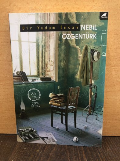 Bir Yudum İnsan (25. Yıl Özel Baskı) kapağı