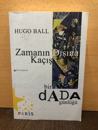 ZAMANIN DIŞINA KAÇIŞ BİR DADA GÜNLÜĞÜ kapağı