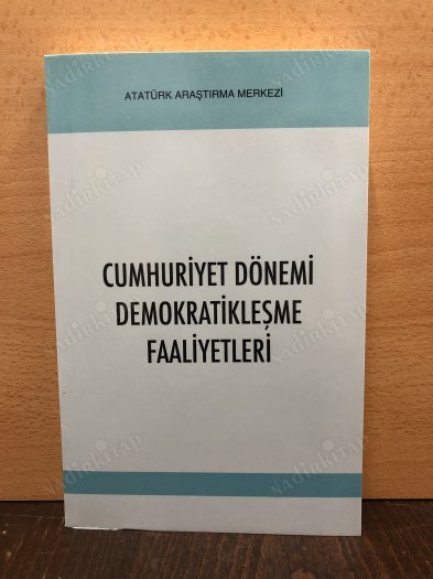 Cumhuriyet Dönemi Demokratikleşme Faaliyetleri, 28 Ekim 2005 İstanbul kapağı