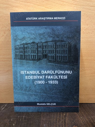İstanbul Darülfünunu Edebiyat Fakültesi 1900-1933 (CD'Lİ) kapağı