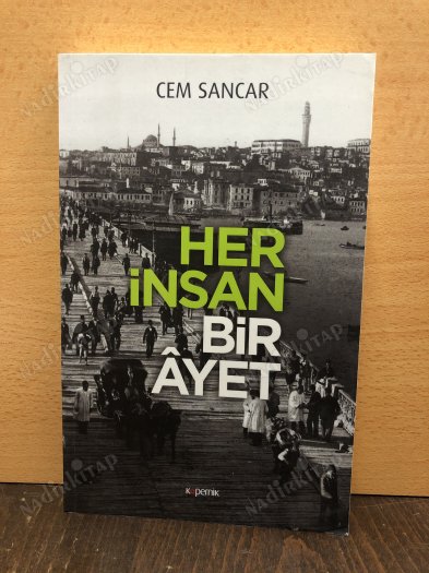 Her İnsan Bir Ayet kapağı