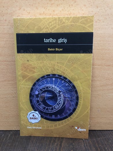 Tarihe Giriş kapağı
