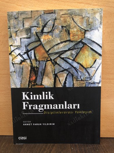Kimlik Fragmanları Disiplinlerarası Yaklaşım kapağı