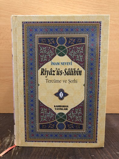 Riyaz'üs-Salihin Tercüme ve Şerhi (6 Cilt) kapağı