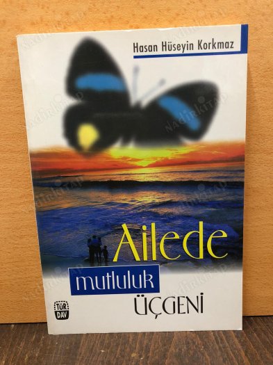 Ailede Mutluluk Üçgeni kapağı
