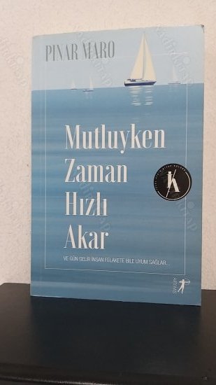 MUTLUYKEN ZAMAN HIZLI AKAR kapağı