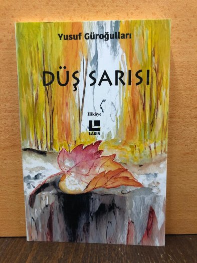 Düş Sarısı kapağı