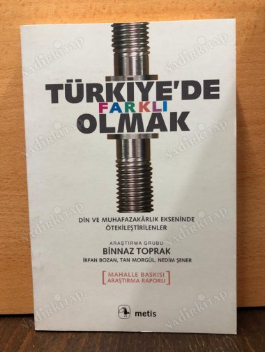 Türkiye'de Farklı Olmak kapağı