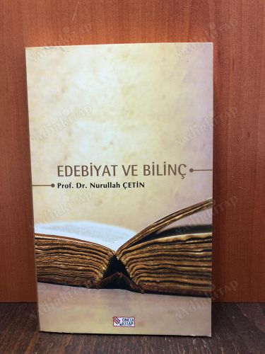 Edebiyat ve Bilinç kapağı
